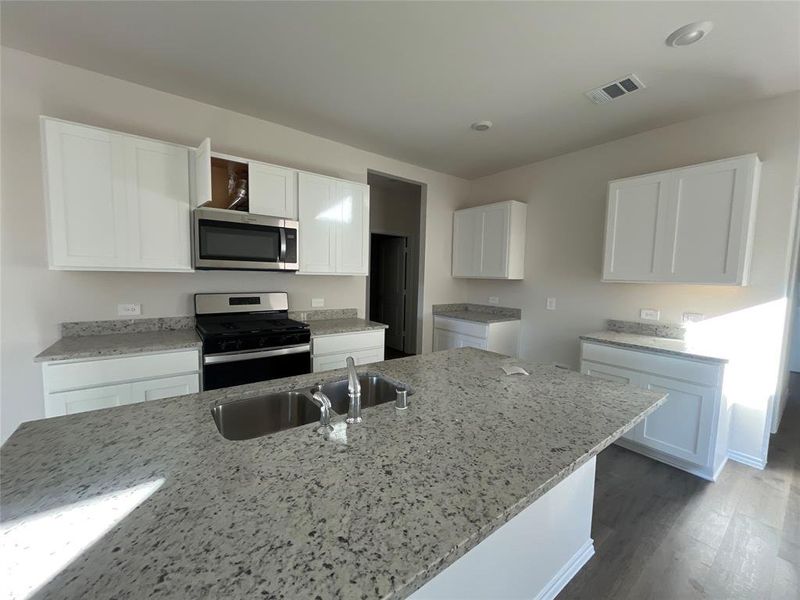 Furnished interior view inside a new home in Elevon, Lavon (Image 4).