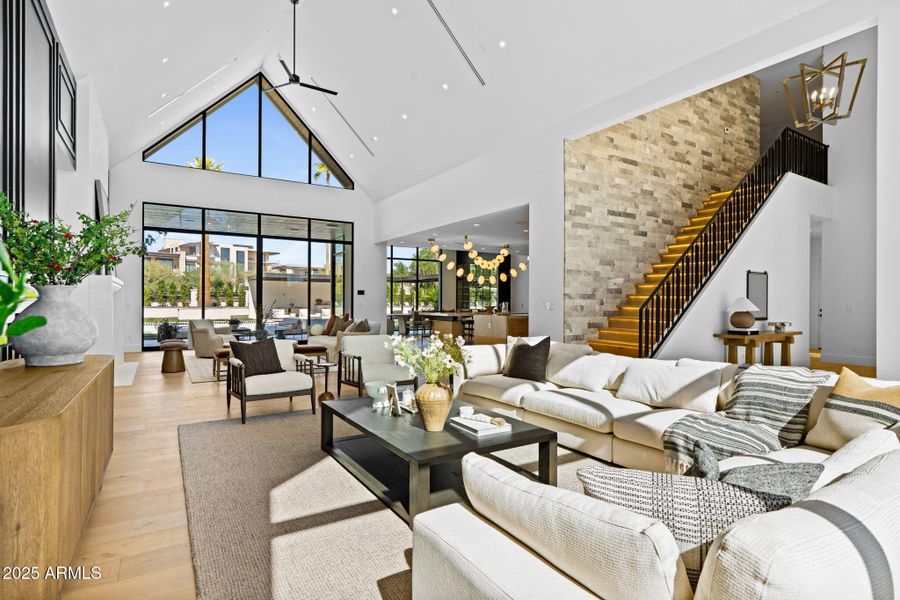 9-web-or-mls-6230-e-hillcrest-blvd 9-web-or-mls-6230-e-hillcrest-blvd