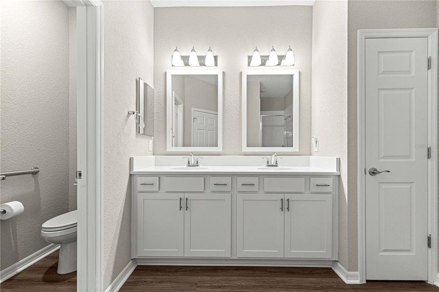 Furnished interior view inside a new home in , Ocala (Image 18).