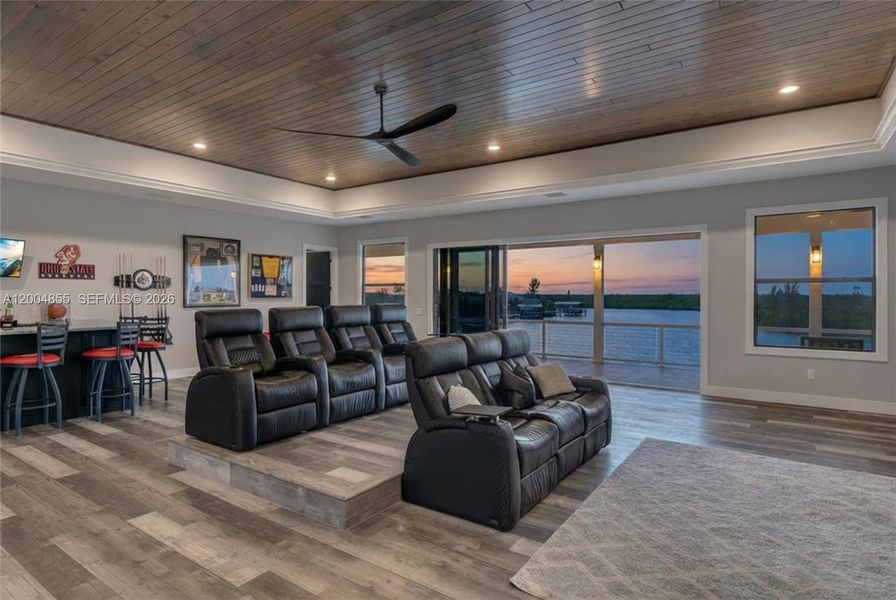 Community amenities in , Cape Coral (Image 49).