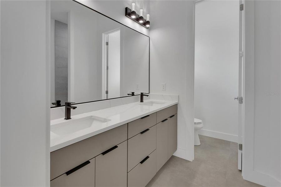 Furnished interior view inside a new home in , Deland (Image 7).
