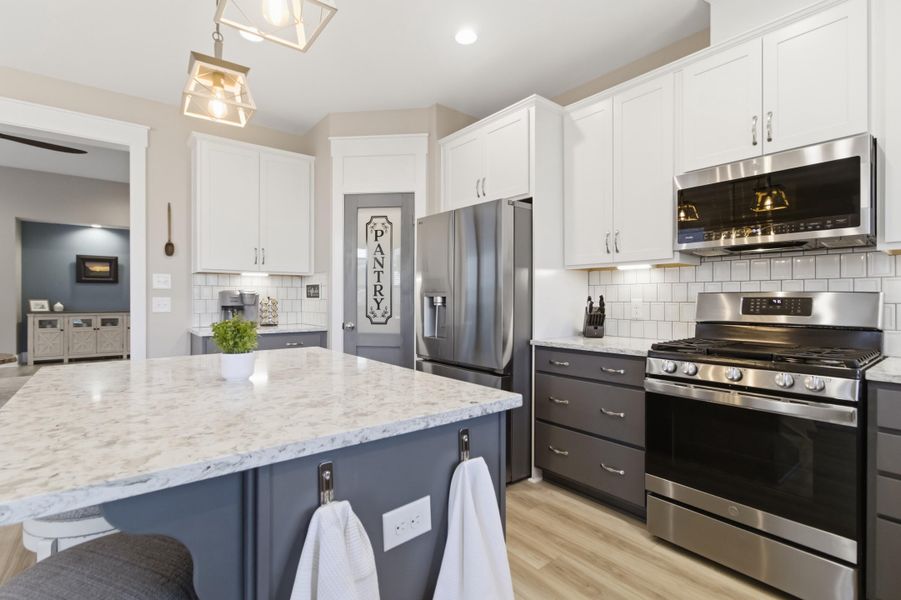 Furnished interior view inside a new home in Cresswind Charleston, Summerville (Image 35).