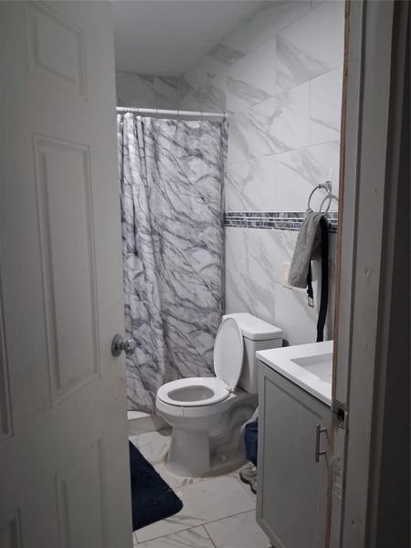 Furnished interior view inside a new home in , Livingston (Image 7).