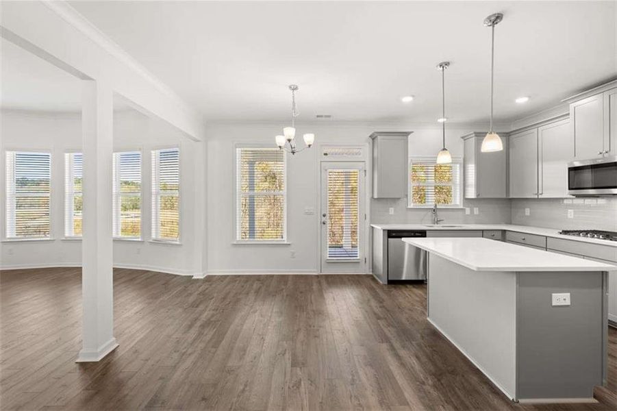 Spacious, unfurnished interior of a new home in Water Oak Estates, Lawrenceville (Image 39).