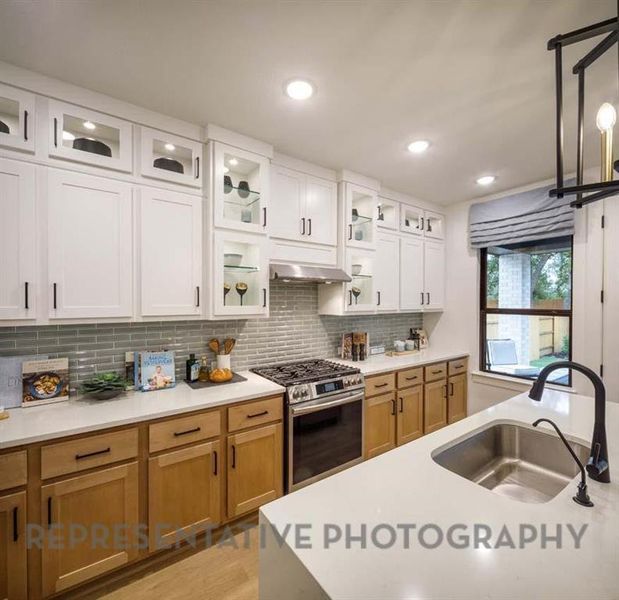Furnished interior view inside a new home in Sonoma Verde: 60ft. lots, McLendon-Chisholm (Image 16).