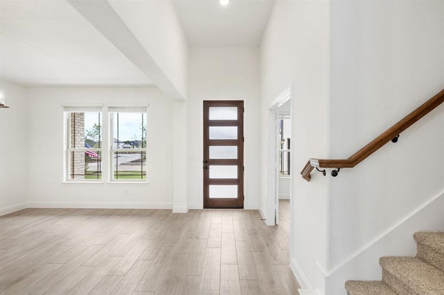 Spacious, unfurnished interior of a new home in Sonoma Verde, Rockwall (Image 28). Spacious, unfurnished interior of a new home in Sonoma Verde, Rockwall (Image 28).