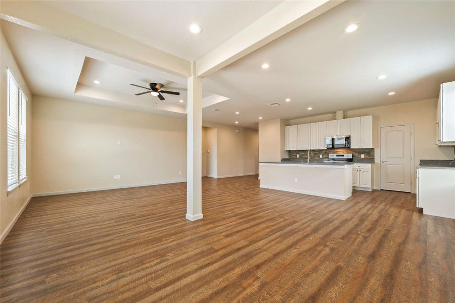 Spacious, unfurnished interior of a new home in , Liberty Hill (Image 31).