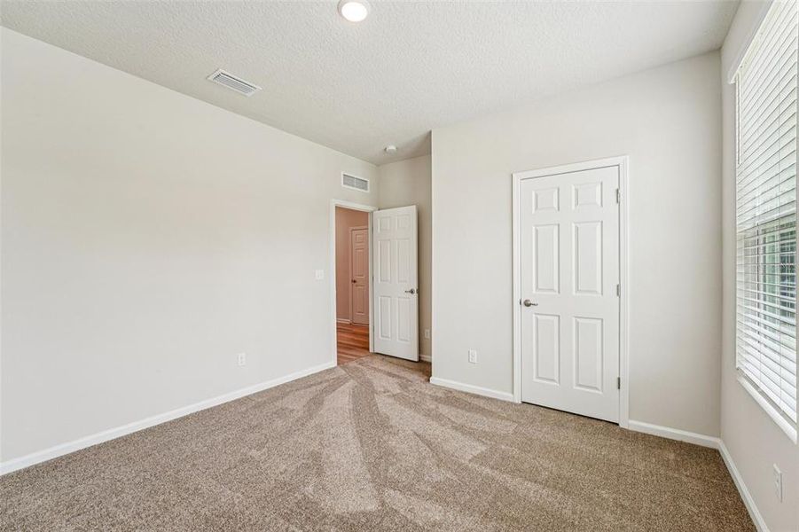 Spacious, unfurnished interior of a new home in , Palm Coast (Image 19).