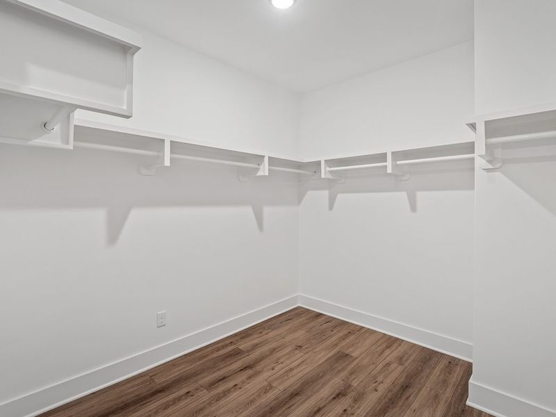Spacious, unfurnished interior of a new home in Shelton Square, Murfreesboro (Image 39).
