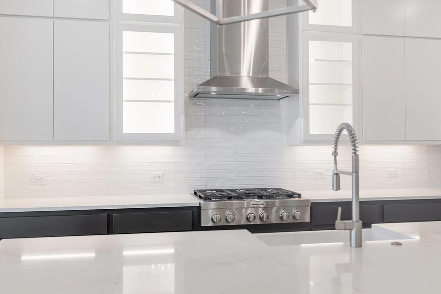 Lynmar II D Kitchen Lynmar II D Kitchen