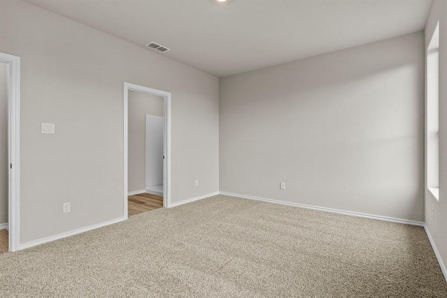 Spacious, unfurnished interior of a new home in Terra Trace, Fort Worth (Image 23).
