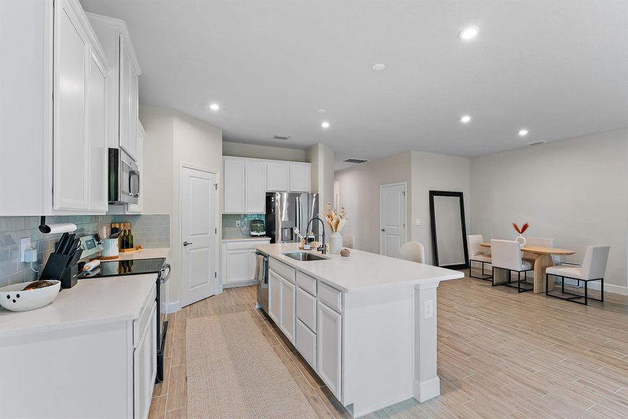Furnished interior view inside a new home in Banyan Bay, Stuart (Image 60).