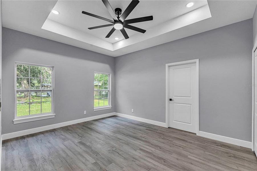 Spacious, unfurnished interior of a new home in , Daytona Beach (Image 22).