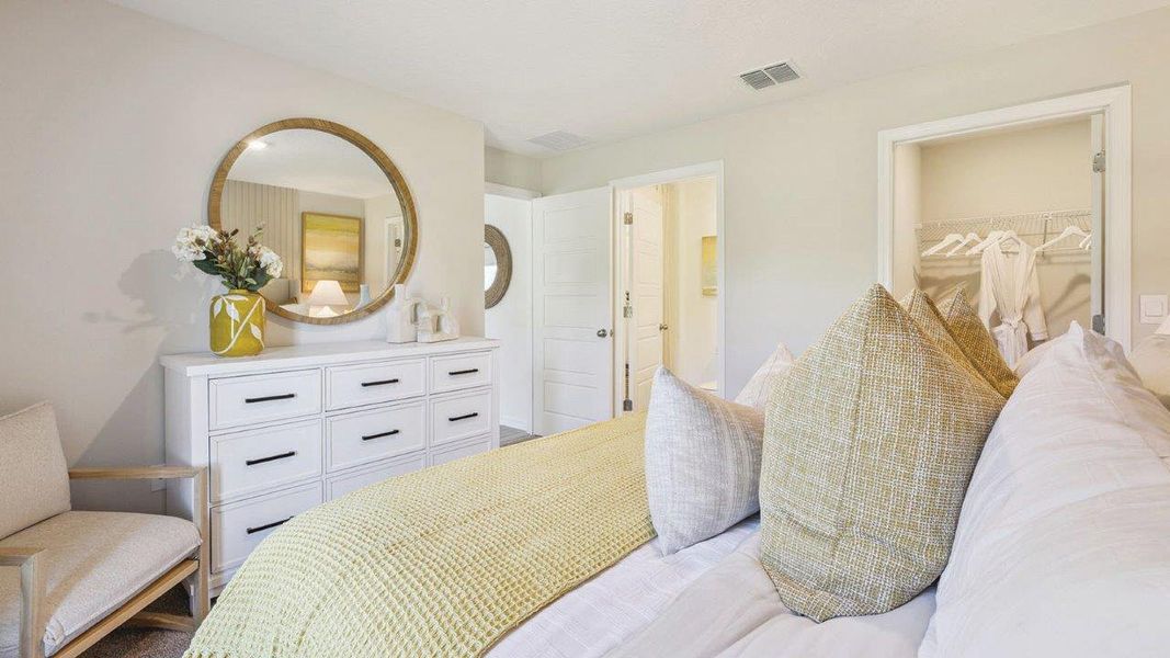 Furnished interior view inside a new home in Magnolia Pointe, Umatilla (Image 14).