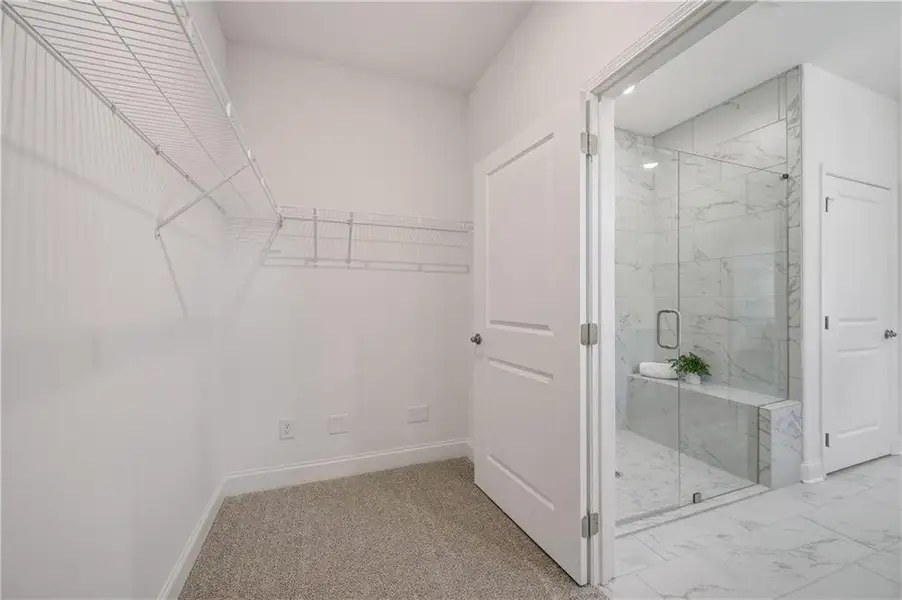 Spacious, unfurnished interior of a new home in , Hiram (Image 18).