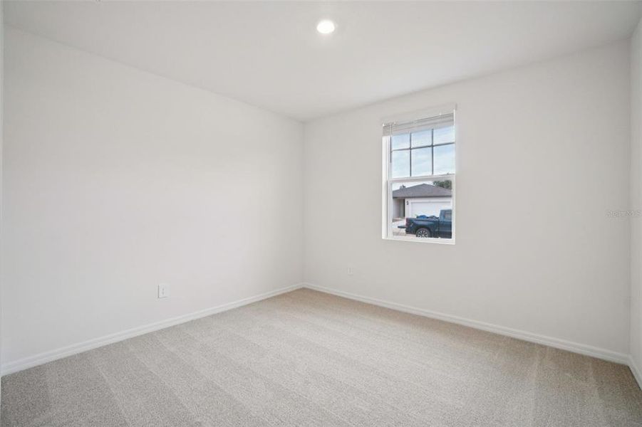 Spacious, unfurnished interior of a new home in Leyland Preserve - Classic Series, Brooksville (Image 27).