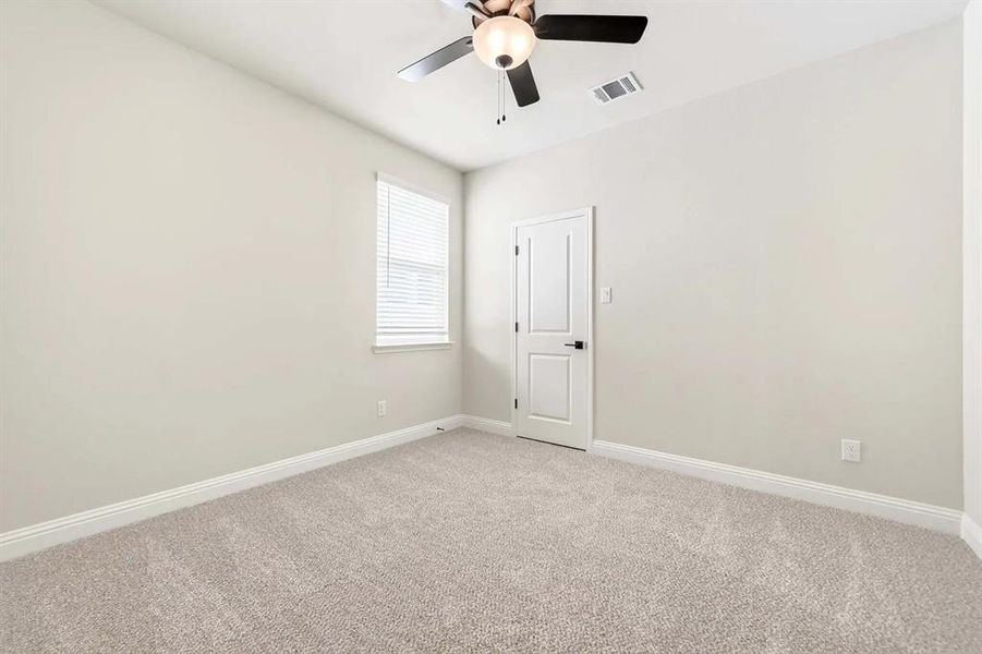 Spacious, unfurnished interior of a new home in Heartland, Heartland (Image 21).