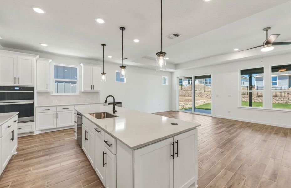 Furnished interior view inside a new home in Sun City Texas, Georgetown (Image 8).