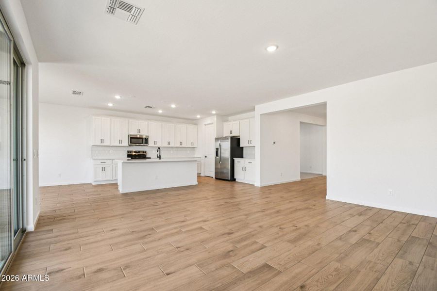 10-web-or-mls-Buckaroo Rd-S0403-010