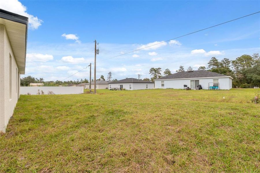Exterior details and patio area of a home in , Ocala (Image 21).