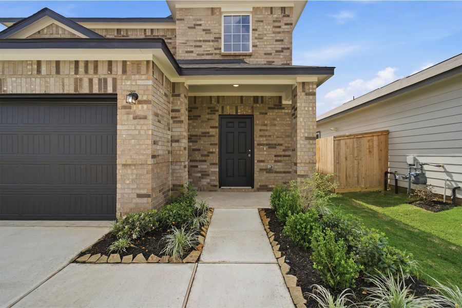 Exterior details and patio area of a home in Colony at Pinehurst, Pinehurst (Image 3).