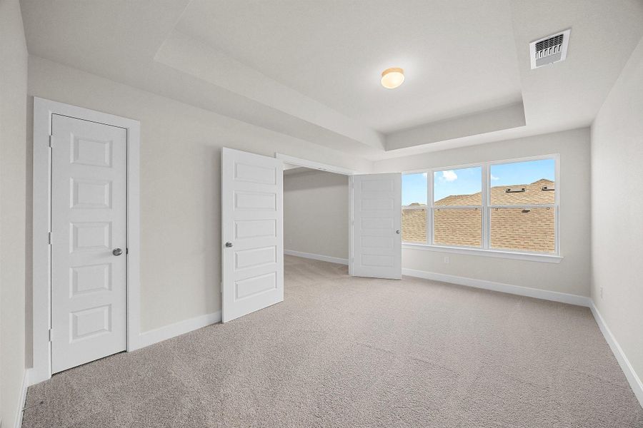 Spacious, unfurnished interior of a new home in The Colony, Bastrop (Image 35). Spacious, unfurnished interior of a new home in The Colony, Bastrop (Image 35).