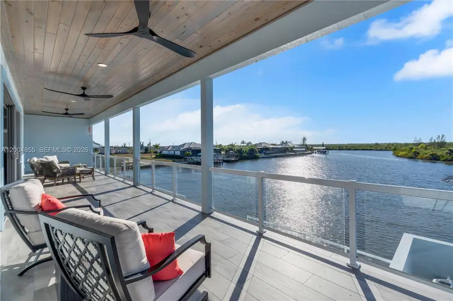 Exterior details and patio area of a home in , Cape Coral (Image 29).