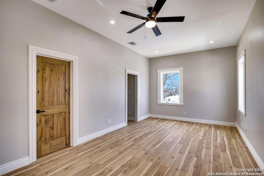 Spacious, unfurnished interior of a new home in , Center Point (Image 31). Spacious, unfurnished interior of a new home in , Center Point (Image 31).
