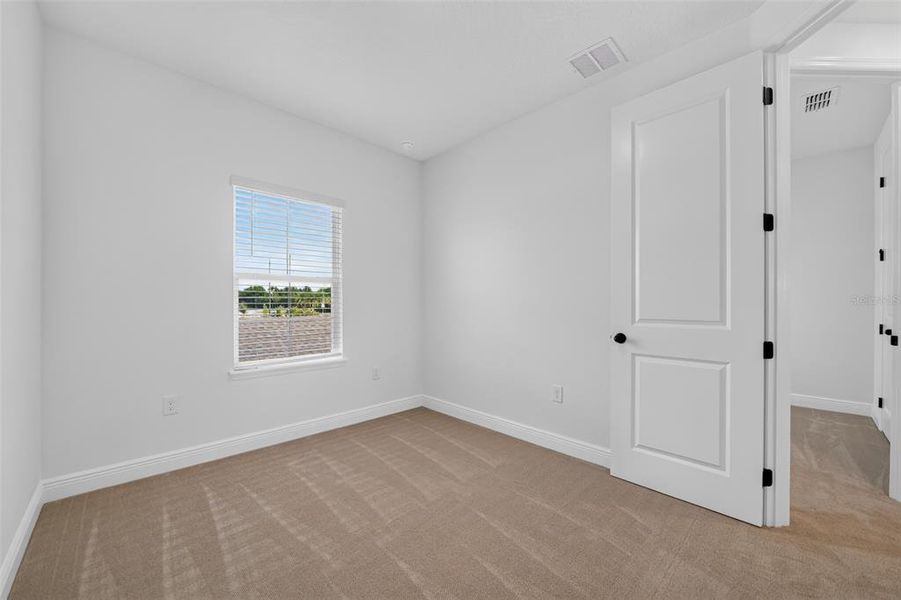 Spacious, unfurnished interior of a new home in Lake Cawood Cove, Windermere (Image 11). Spacious, unfurnished interior of a new home in Lake Cawood Cove, Windermere (Image 11).