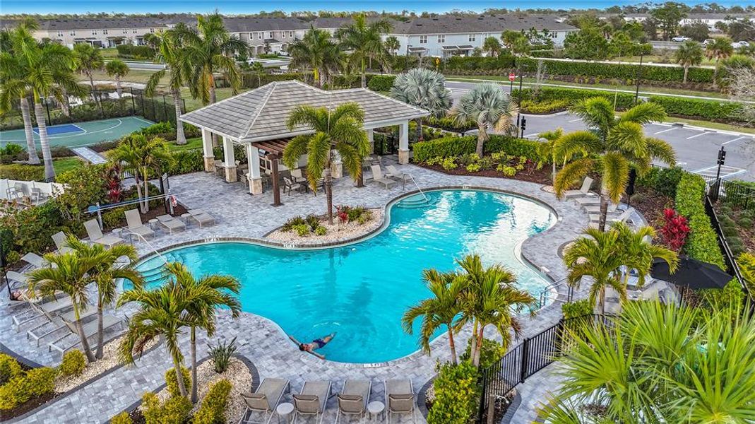 Community amenities in , Nokomis (Image 58).