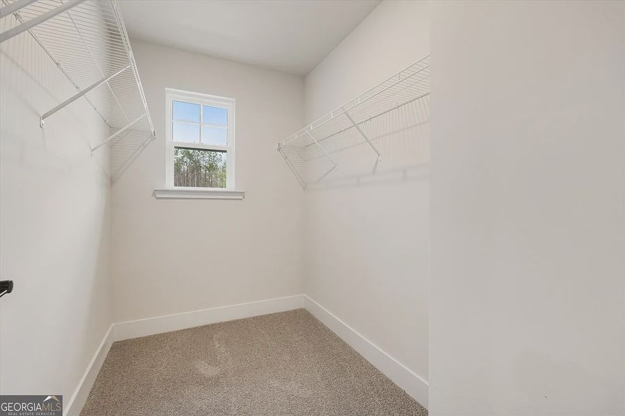 Spacious, unfurnished interior of a new home in Canterbury Villas, Carrollton (Image 25).