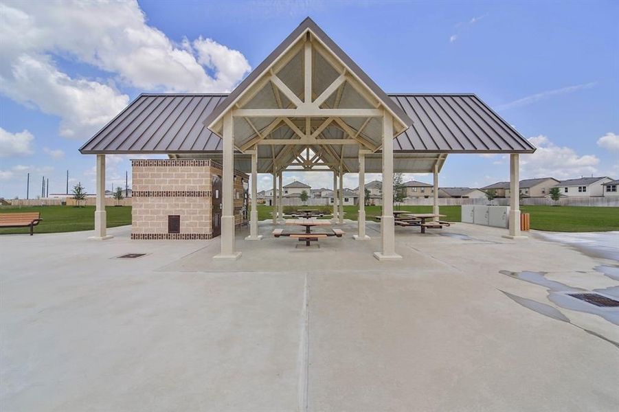 Image 4 of a home in Katy Manor Preserve.