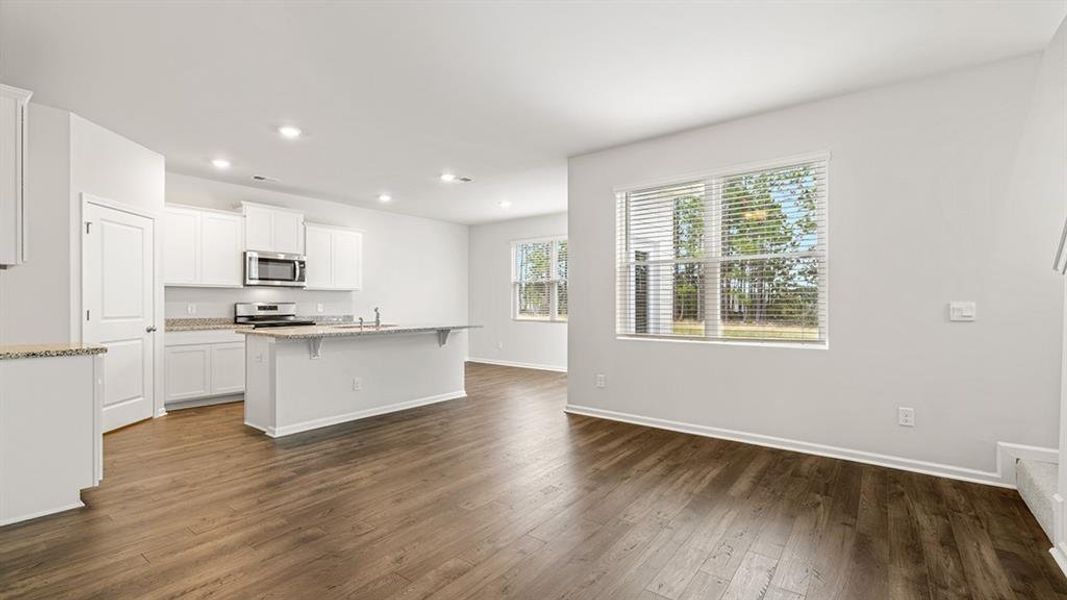 Spacious, unfurnished interior of a new home in Poplar Preserve, Newnan (Image 17).