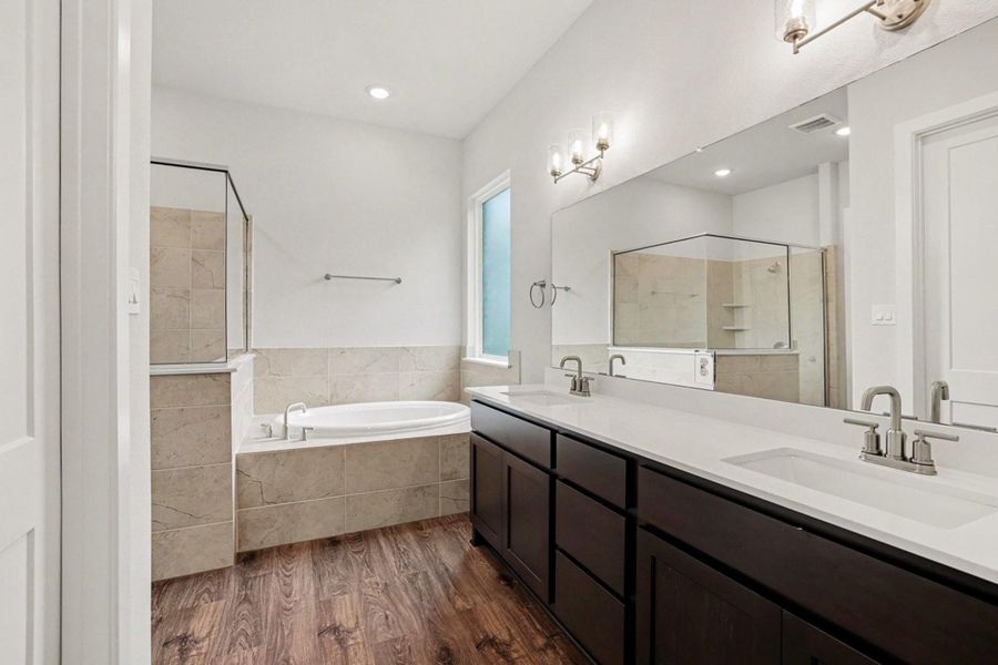 Furnished interior view inside a new home in Rose Hill Estates, Willis (Image 12).
