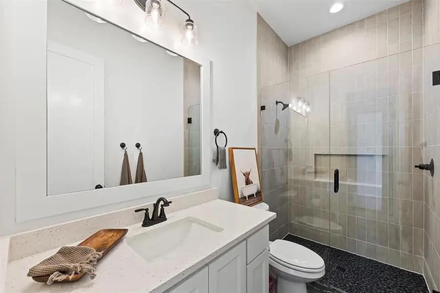 Furnished interior view inside a new home in , Maypearl (Image 24).