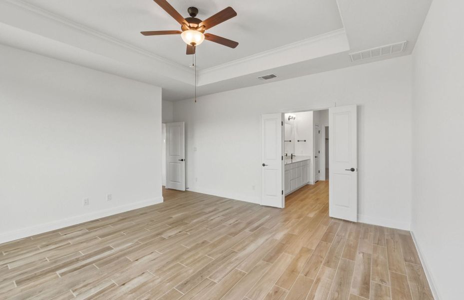 Spacious, unfurnished interior of a new home in Saddleback at Santa Rita Ranch, Liberty Hill (Image 53). Spacious, unfurnished interior of a new home in Saddleback at Santa Rita Ranch, Liberty Hill (Image 53).