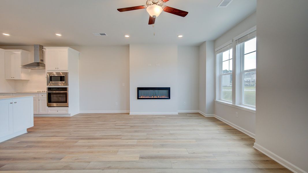 Representative furnished interior of a home built from the Grable by DRB Homes in Daybreak, Newnan (Image 8).