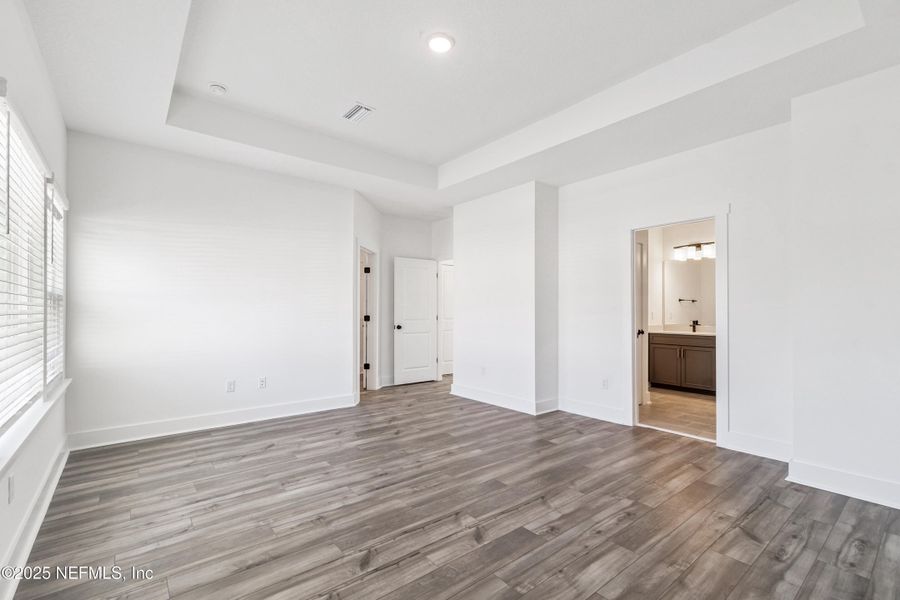 Spacious, unfurnished interior of a new home in Kettering at eTown - Traditional Collection, Jacksonville (Image 17).