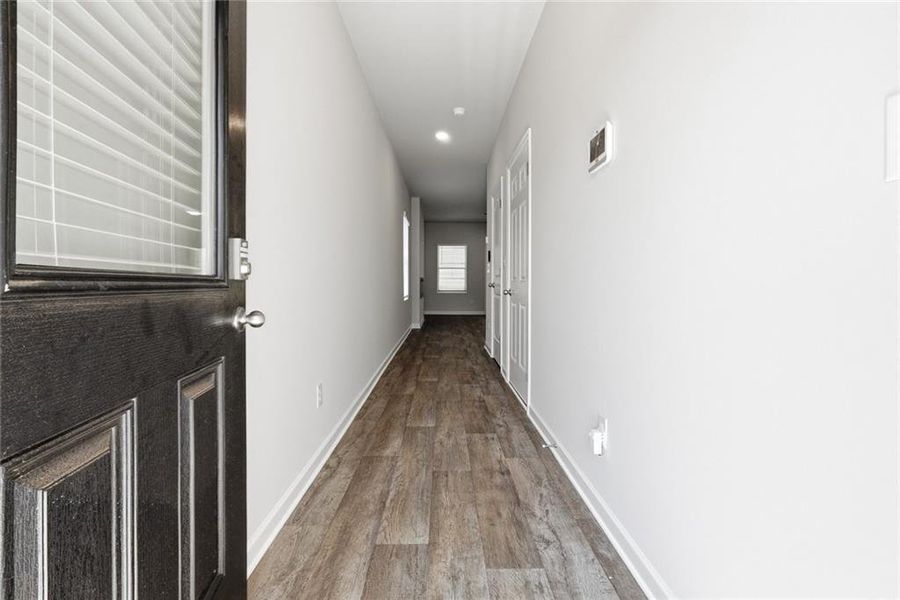 Spacious, unfurnished interior of a new home in Concord Oaks, Powder Springs (Image 10).