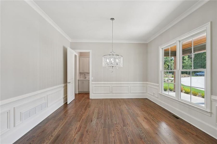 Spacious, unfurnished interior of a new home in The Reserve At Governors Towne Club, Acworth (Image 58). Spacious, unfurnished interior of a new home in The Reserve At Governors Towne Club, Acworth (Image 58).