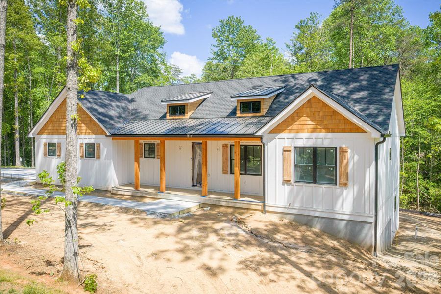 Exterior details and patio area of a home in , Etowah (Image 9).