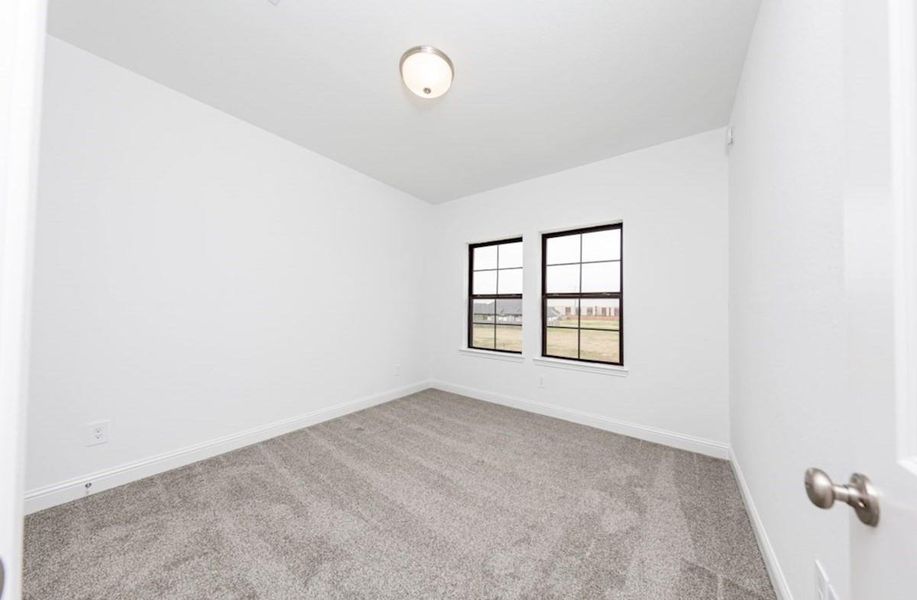 Spacious, unfurnished interior of a new home in , Missouri City (Image 7).
