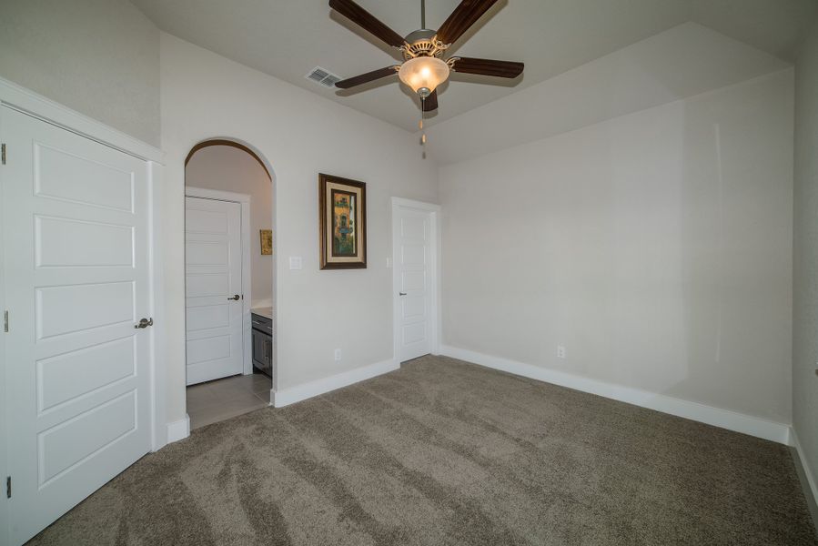 Representative unfurnished interior of a home built from the The Biltmore by Whitestone Custom Homes in Johnson Ranch, Bulverde (Image 24). Representative unfurnished interior of a home built from the The Biltmore by Whitestone Custom Homes in Johnson Ranch, Bulverde (Image 24).