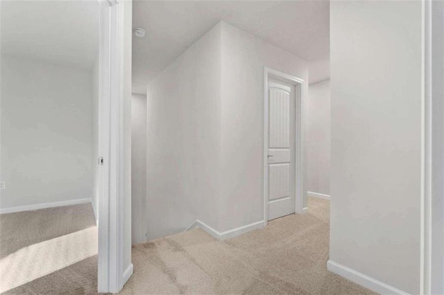 Spacious, unfurnished interior of a new home in Parkway James, Snellville (Image 14).