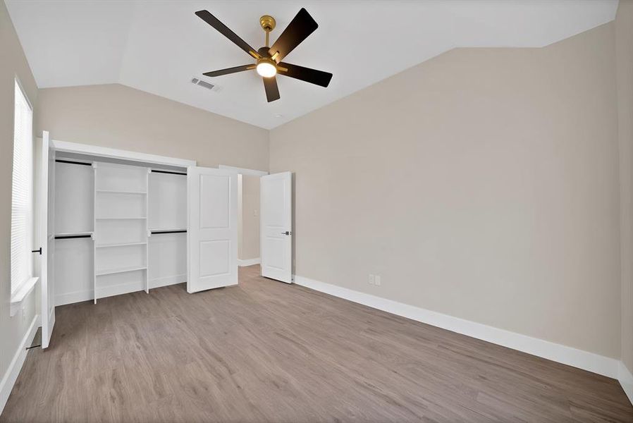 Spacious, unfurnished interior of a new home in , Dallas (Image 28).