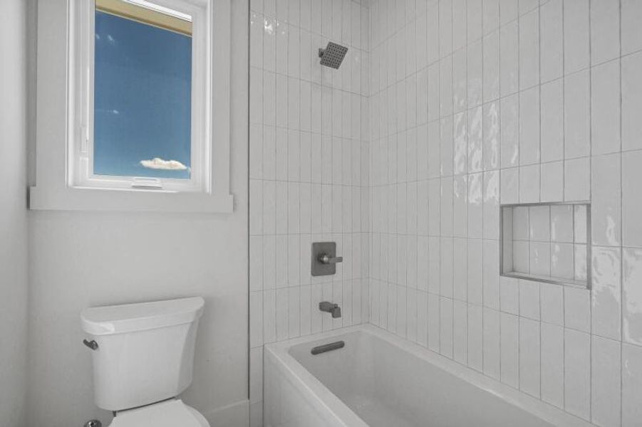 Furnished interior view inside a new home in , Edisto Beach (Image 18).