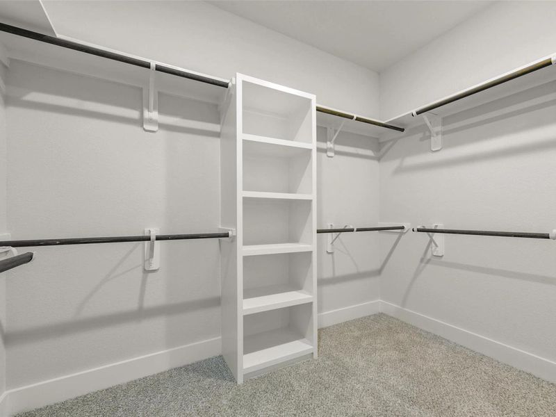 Spacious, unfurnished interior of a new home in Lago Mar, Texas City (Image 26).