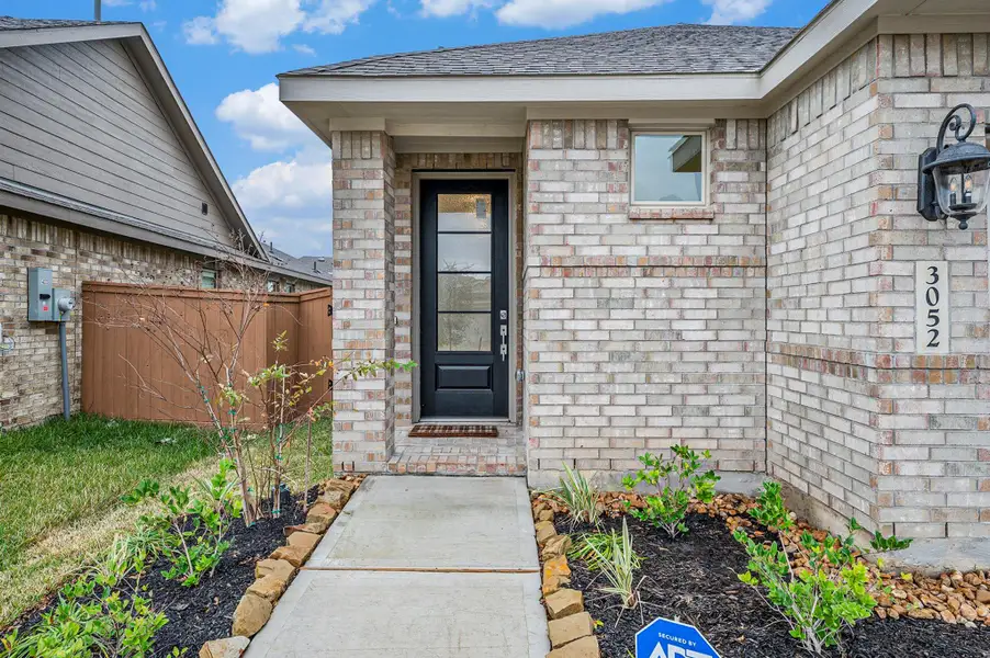 Welcome home! Welcome home!