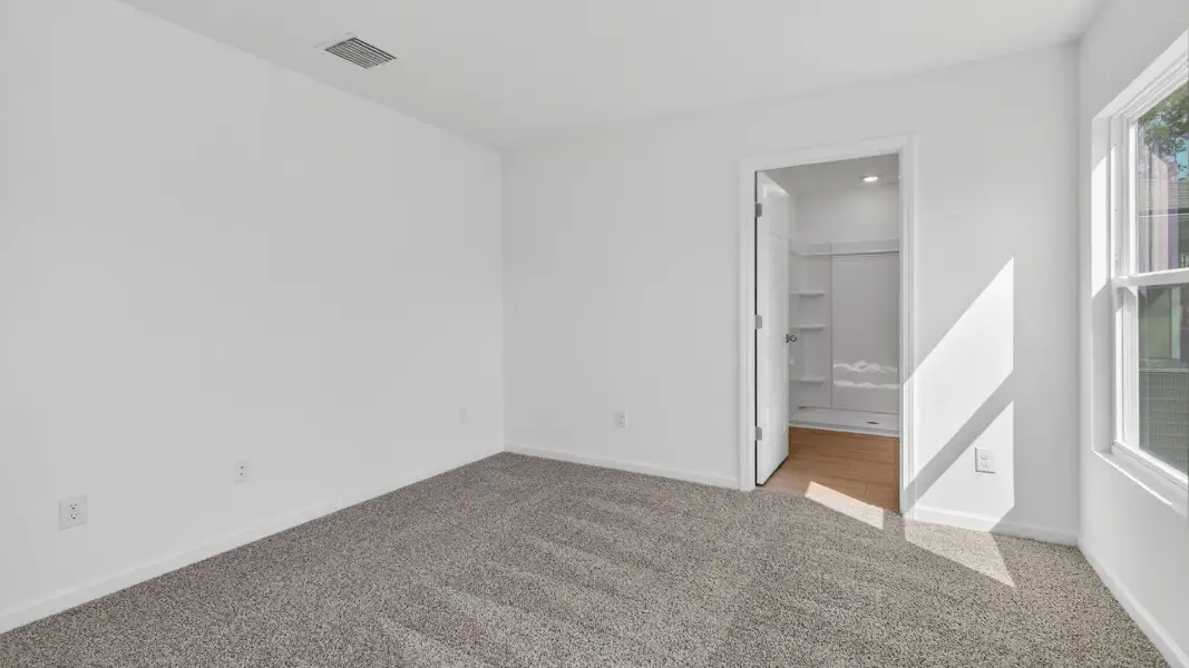 Spacious, unfurnished interior of a new home in Copes Landing, Jacksonville (Image 17). Spacious, unfurnished interior of a new home in Copes Landing, Jacksonville (Image 17).