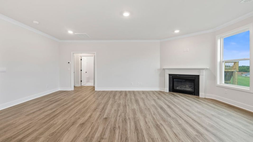 Spacious, unfurnished interior of a new home in Whitehawk Meadows, Travelers Rest (Image 20).